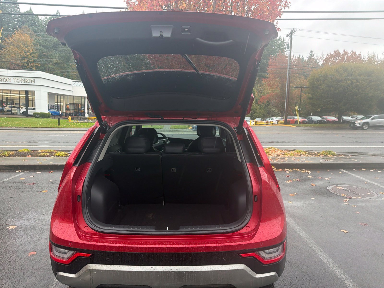 Used 2023 Kia Niro SX Touring FWD image 10