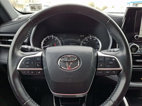 Used 2023 Toyota Highlander XSE AWD/4WD image 21