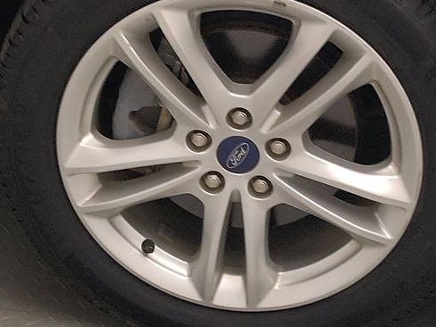 Used 2018 Ford Fusion S FWD image 31