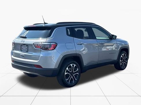 Used 2024 Jeep Compass Limited AWD/4WD image 6