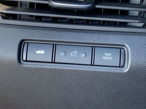 Used 2025 Nissan Altima 2.5 SV image 23