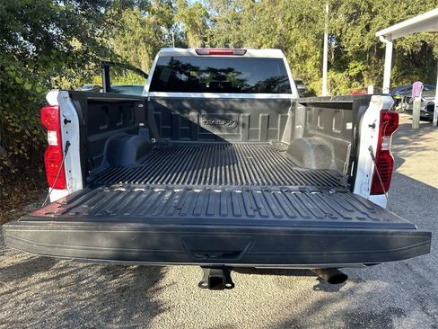Used 2024 Chevrolet Silverado 2500 LT image 19