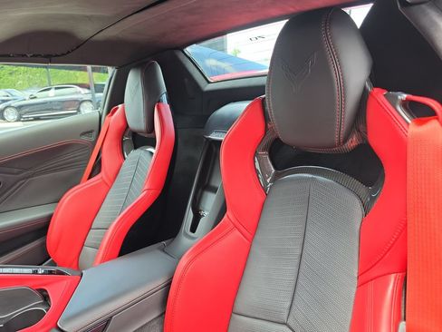 Used 2023 Chevrolet Corvette Z06 w/ Stealth Interior Trim Package RWD image 12