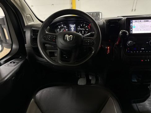 Used 2023 RAM ProMaster 2500 FWD image 11