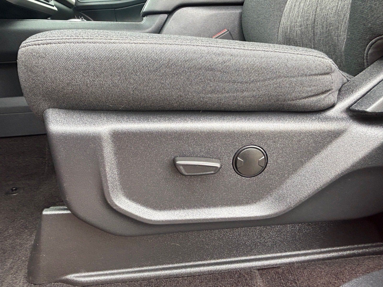 Used 2023 Ford Expedition XLT RWD image 26