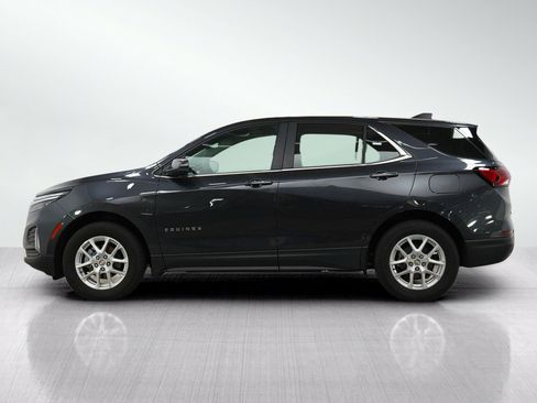 Used 2023 Chevrolet Equinox LT AWD/4WD image 2