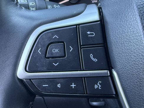 Used 2023 Toyota Highlander XLE AWD/4WD image 26
