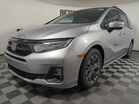 New 2026 Honda Odyssey Touring image 1