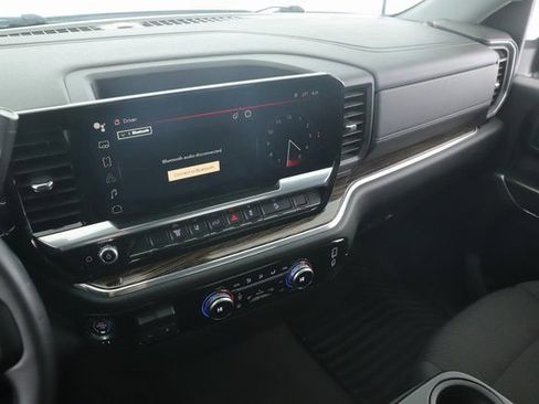 Used 2024 GMC Sierra 3500 SLE w/ SLE Convenience Package AWD/4WD image 26