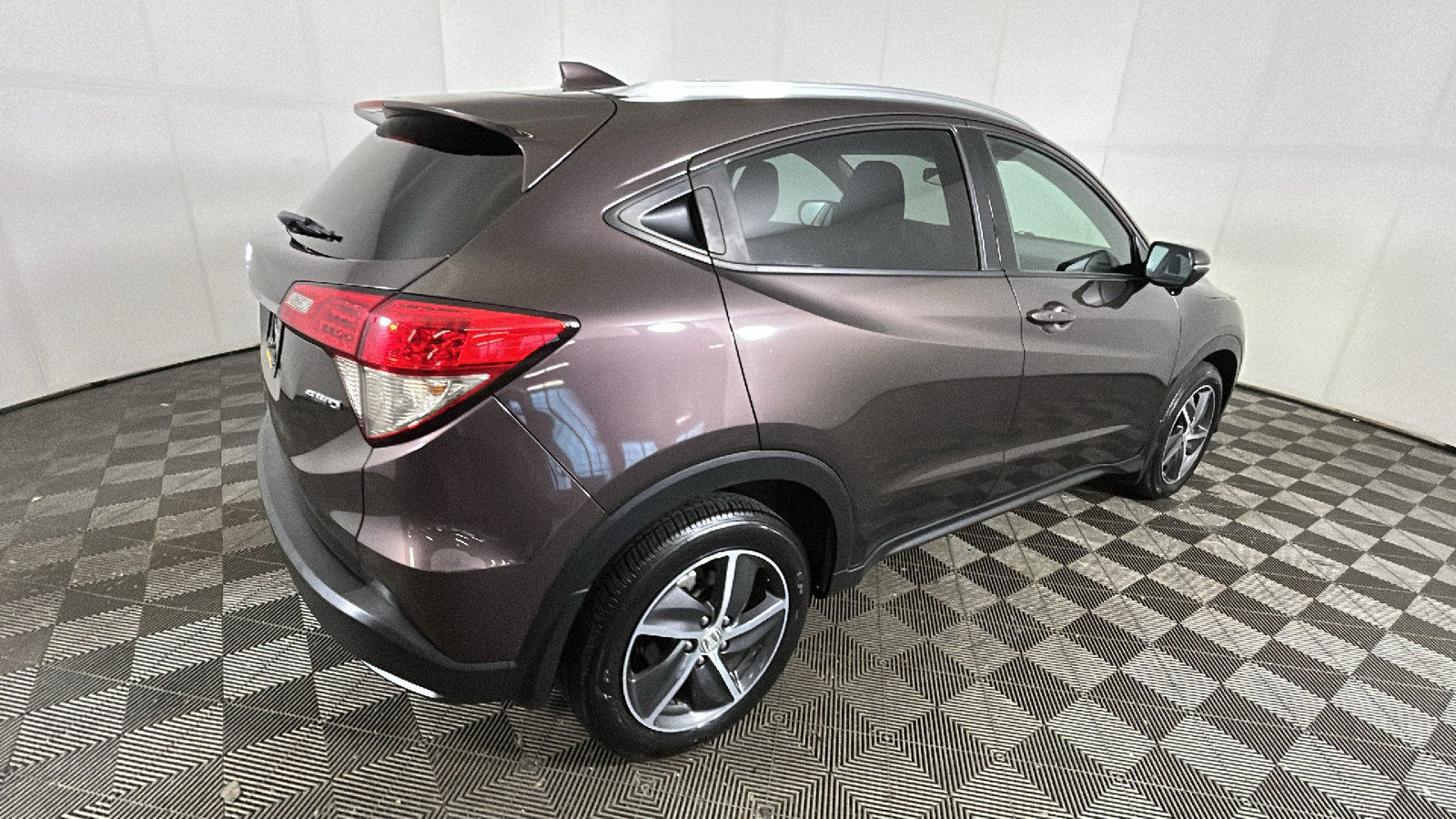 Used 2022 Honda HR-V EX image 2
