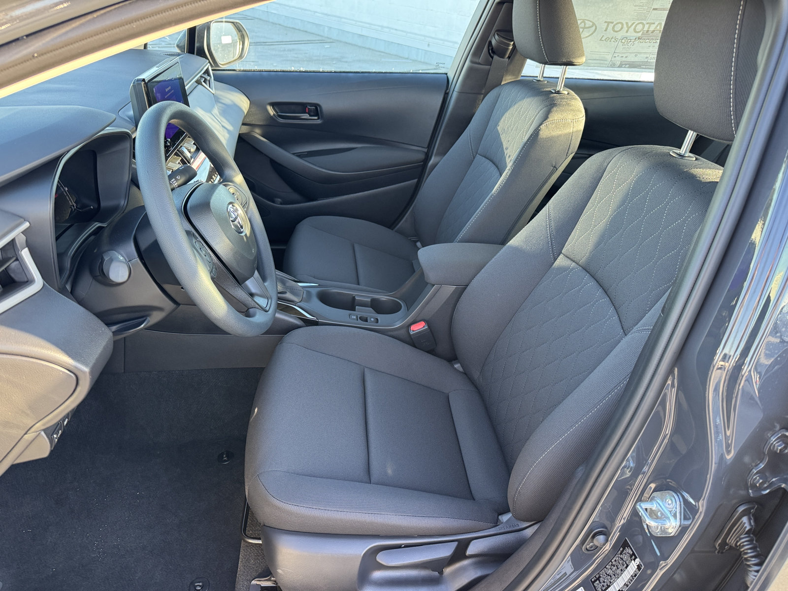 New 2027 Toyota Corolla LE FWD image 2