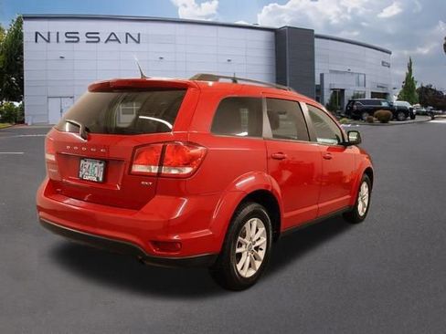 Used 2013 Dodge Journey SXT w/ Flexible Seating Group image 2
