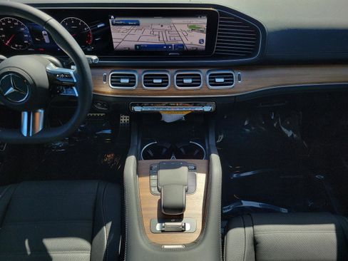 New 2026 Mercedes-Benz GLS 580 4MATIC image 20