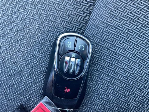 Used 2025 Buick Encore GX Preferred image 21
