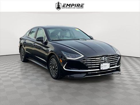 Used 2022 Hyundai Sonata Limited w/ Cargo Package FWD image 1