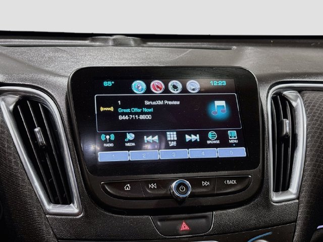 Used 2016 Chevrolet Malibu LT FWD image 15