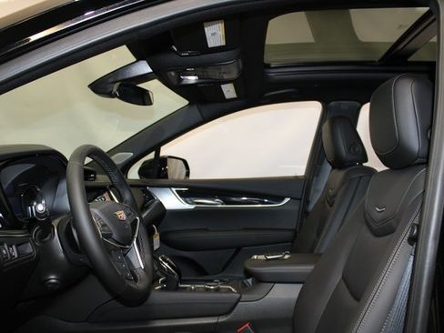 New 2025 Cadillac XT5 Premium Luxury w/ Technology Package image 6