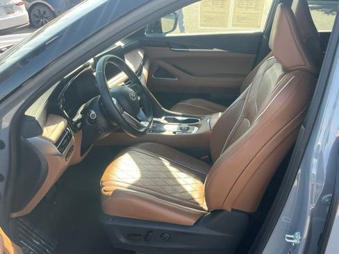 Certified 2025 INFINITI QX60 Autograph w/ Cargo Package AWD/4WD image 7