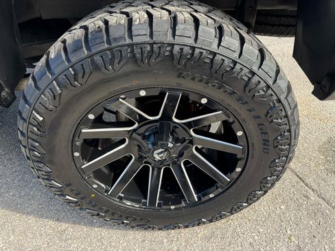 Used 2017 RAM 2500 Laramie w/ Sport Appearance Group image 30