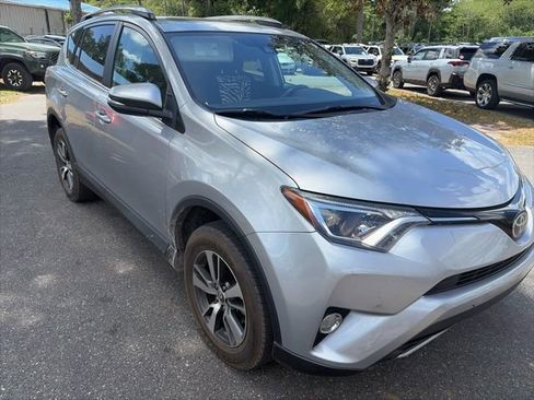 Used 2018 Toyota RAV4 XLE w/ Plus Extra Value Package AWD/4WD image 1