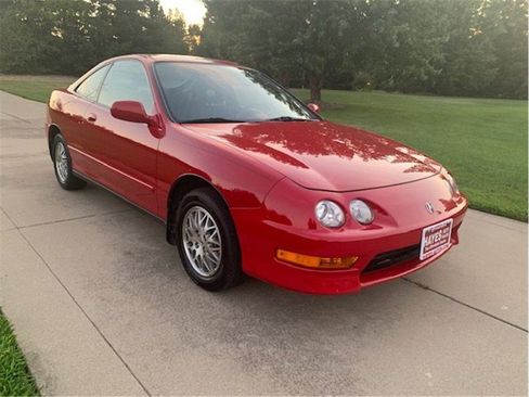 Used 1998 Acura Integra LS image 1