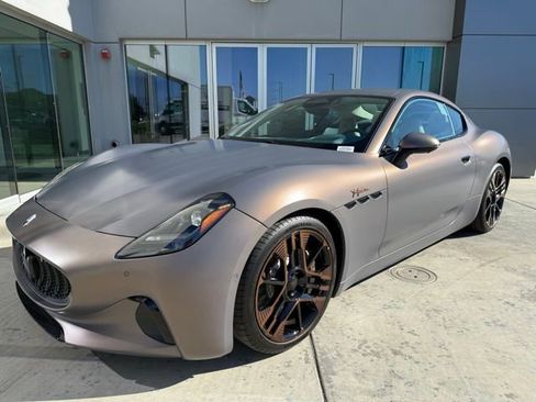 New 2025 Maserati GranTurismo Folgore image 6