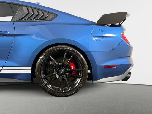 Used 2021 Ford Mustang Shelby GT500 w/ Technology Package RWD image 14