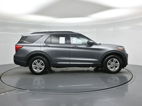 Certified 2022 Ford Explorer XLT w/ Class IV Trailer Tow Package image 28