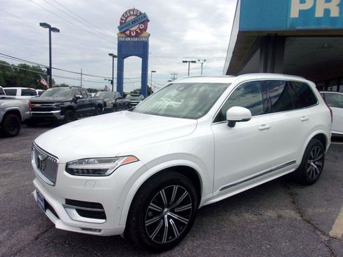 Used 2024 Volvo XC90 B5 Plus AWD/4WD image 1