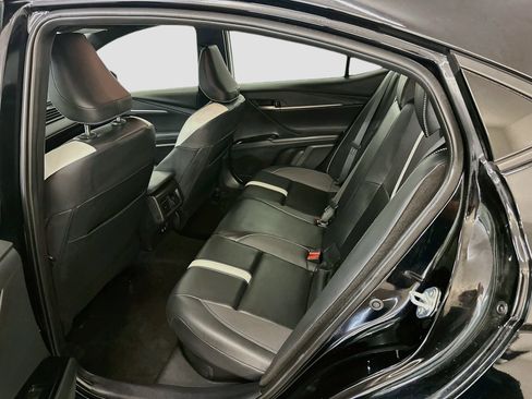 Used 2025 Toyota Camry SE FWD image 29