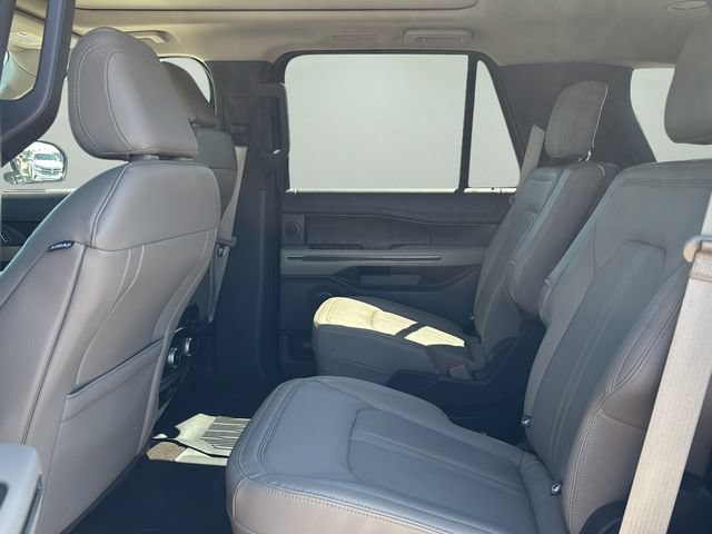 Used 2021 Ford Expedition Limited AWD/4WD image 14