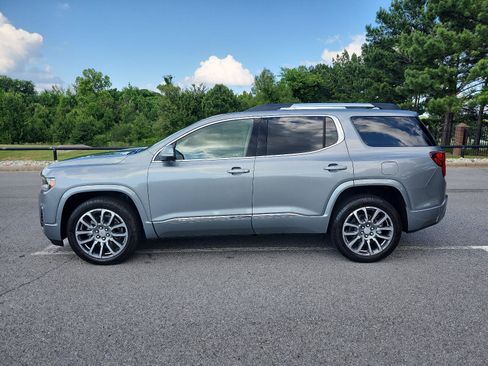 Certified 2023 GMC Acadia Denali w/ Denali Ultimate Package AWD/4WD image 2