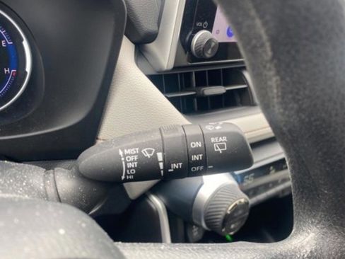 Used 2024 Toyota RAV4 XLE image 17