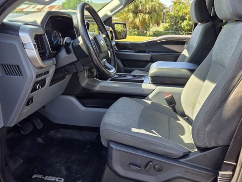 Used 2022 Ford F150 XLT w/ Equipment Group 302A High RWD image 9