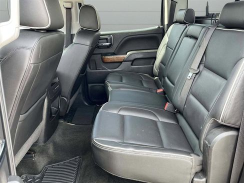 Used 2018 Chevrolet Silverado 1500 High Country image 15