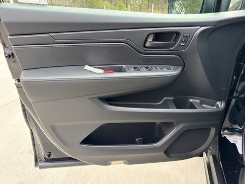 New 2026 Honda Odyssey EX-L image 12
