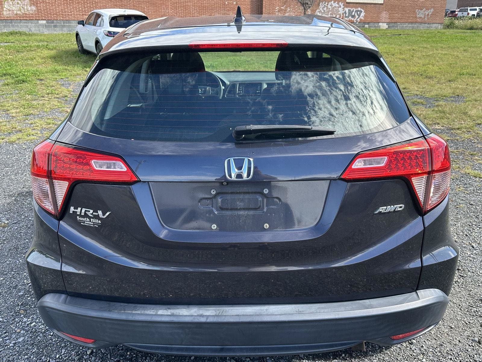 Used 2018 Honda HR-V LX image 7