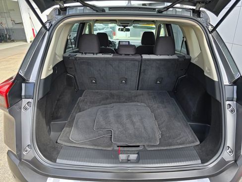 Used 2021 Nissan Rogue S image 13