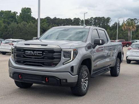 Used 2023 GMC Sierra 1500 AT4 w/ Technology Package AWD/4WD image 7
