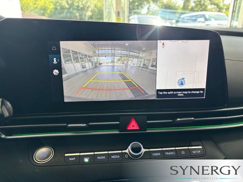 Used 2024 Hyundai Elantra SEL FWD image 10