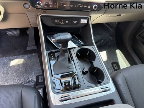 New 2026 Kia Carnival SX FWD image 18