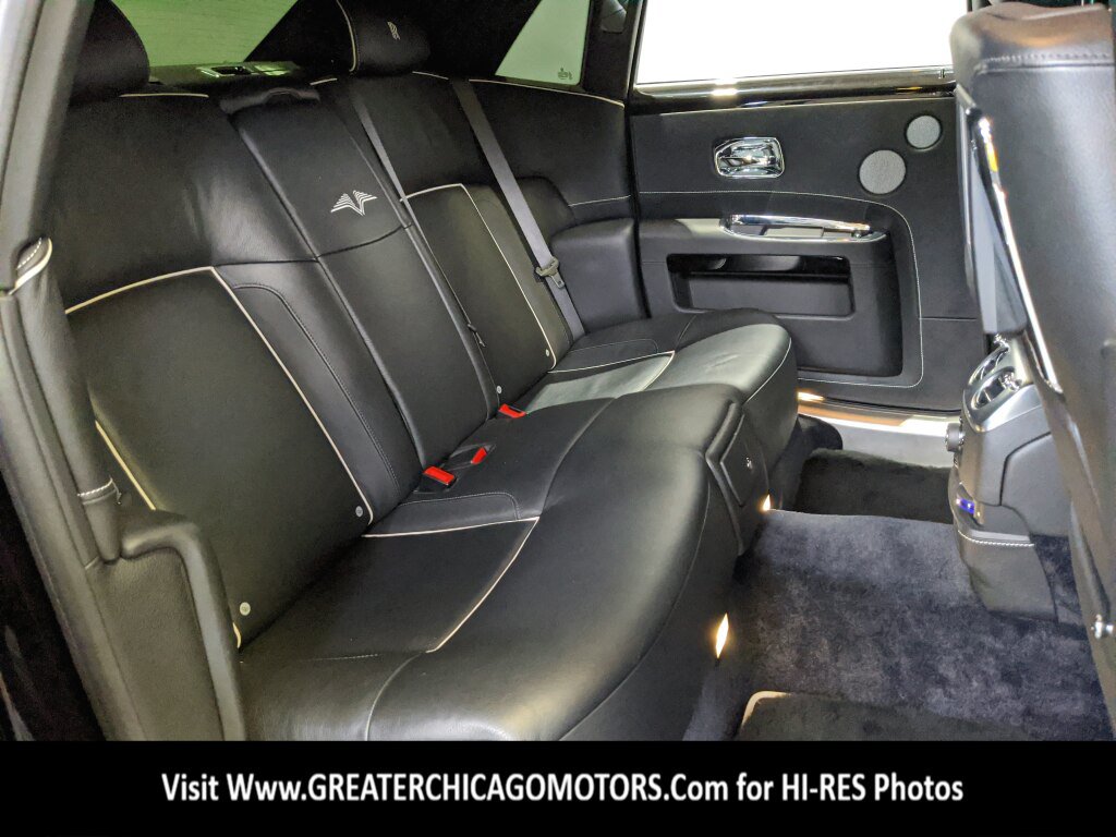 Used 2014 Rolls-Royce Ghost RWD image 31