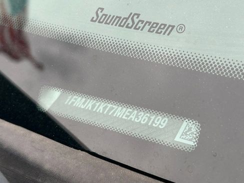 Used 2021 Ford Expedition Max Limited image 11