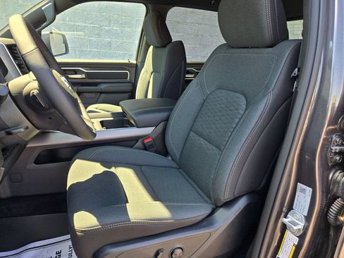 New 2026 RAM 1500 Big Horn AWD/4WD image 15