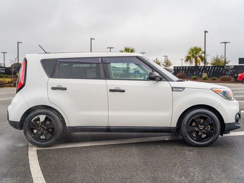 Used 2018 Kia Soul image 8