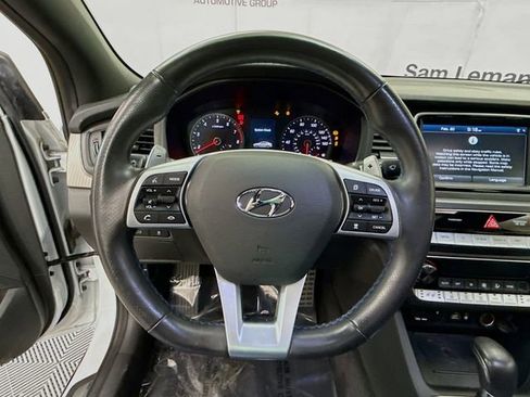 Used 2019 Hyundai Sonata Limited image 11