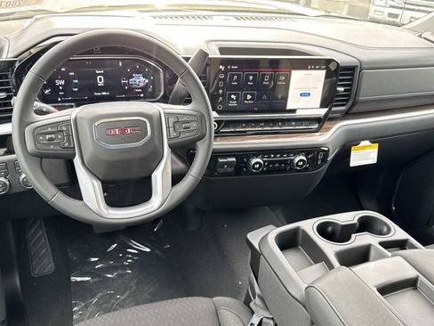 New 2026 GMC Sierra 1500 Elevation image 9