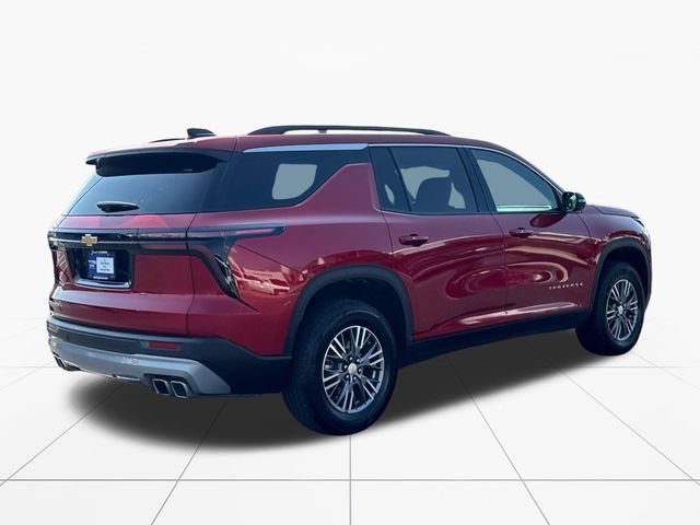 Used 2025 Chevrolet Traverse LT FWD image 6