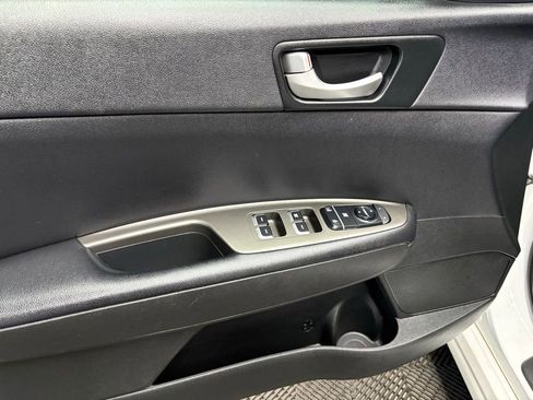 Used 2020 Kia Optima LX FWD image 28