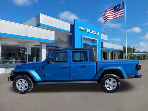 Used 2022 Jeep Gladiator Sport image 6